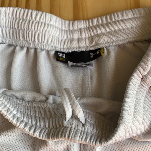 Under Armour Athletic Shorts - Picture 4 of 6